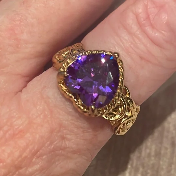 Purple HEART CZ Diamond RING NWTS - Picture 3 of 7